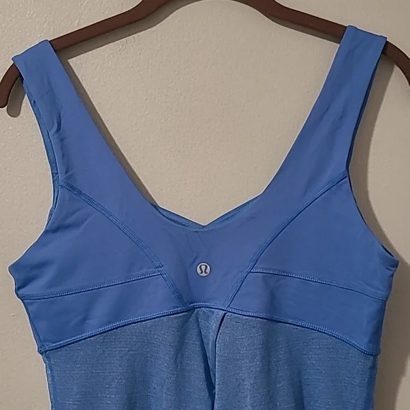Lululemon Run Tame Me Porcelain Blue Women's 8 Tank Top Yoga Exercise Jogging - Picture 7 of 12